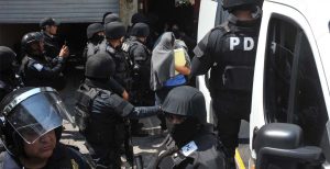 Tras los recientes actos vandálicos en marchas y manifestaciones, el Gobierno local ofrece cursos de adiestramiento a 80 mil policías sobre métodos de aplicación